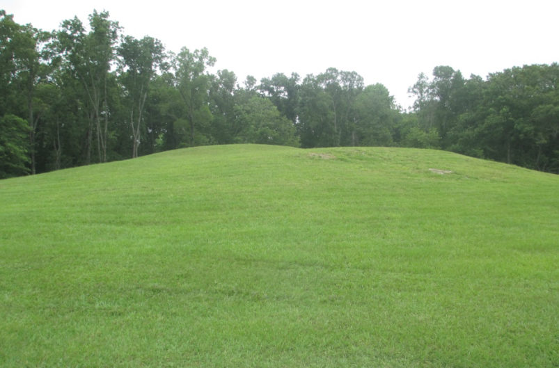Mound_B_at_Poverty_Point_IMG_7424-sm