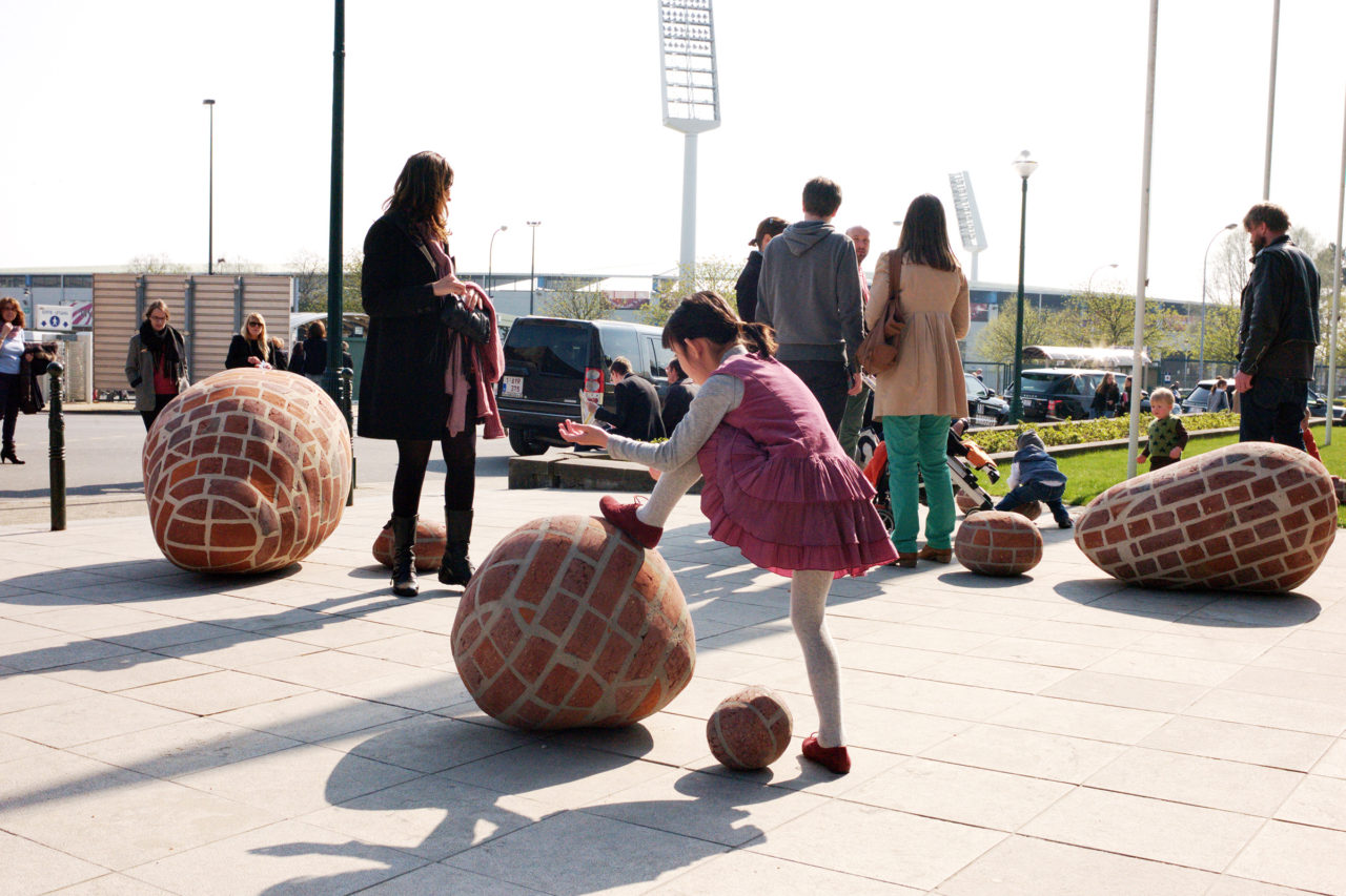 Brick Era (2003 - 2013), Art Brussels, Belgium, 2013 (photo: Marjolijn Dijkman)