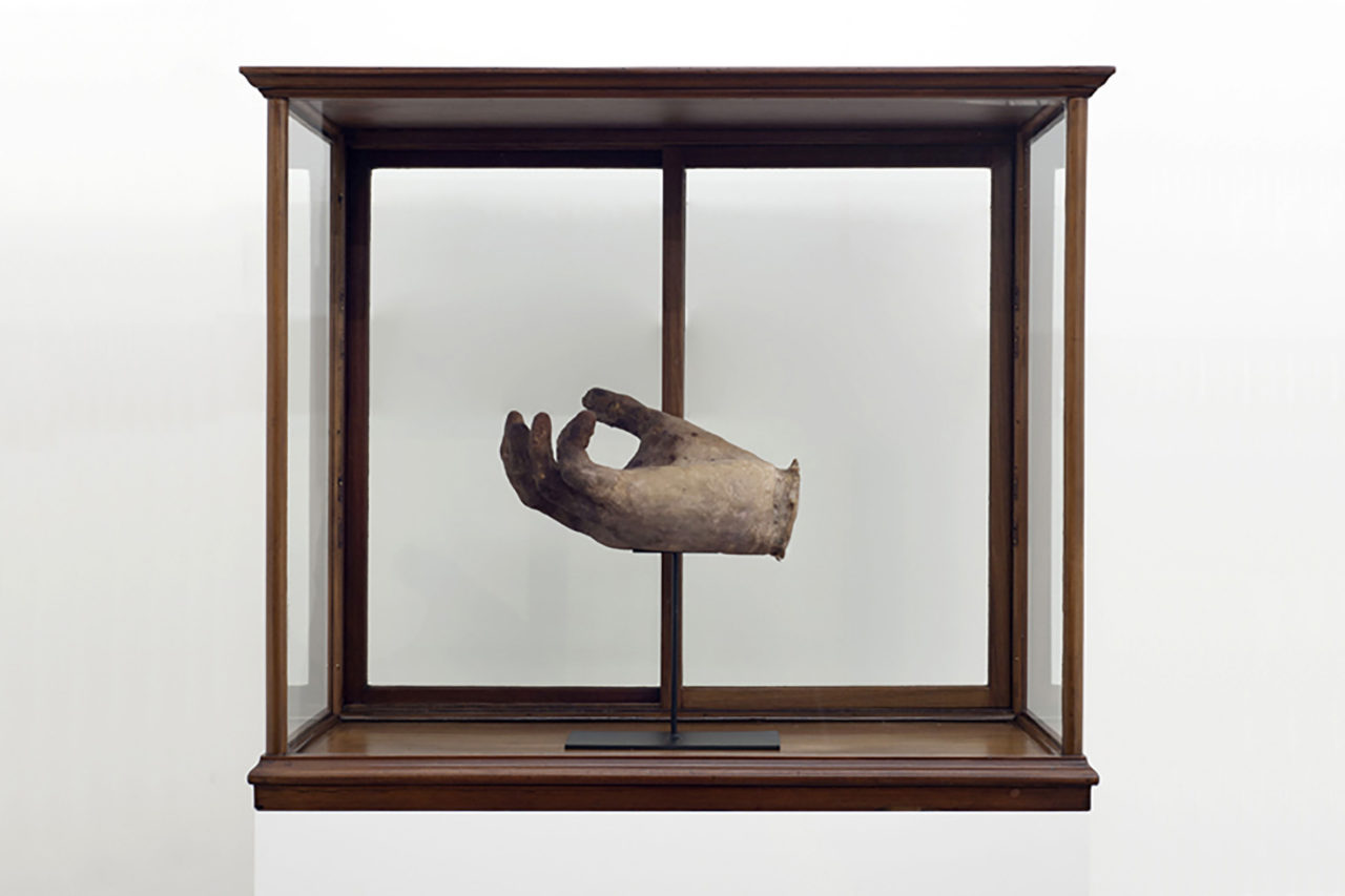 The Invisible Hand (2015), Art Brussels, Brussels, Belgium, 2015 (photo: Philippe de Gobert)