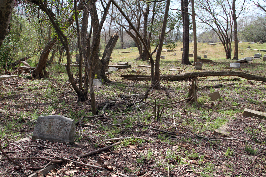 Africatown-graveyard3-web